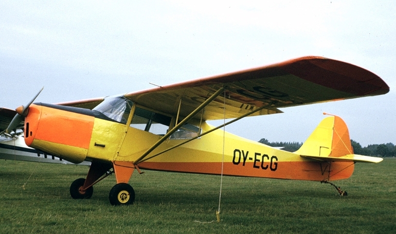 AUSTER J-4 Archer AUJ4 aircraft photograph