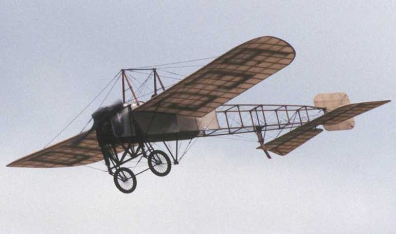BLERIOT 11 BLERIOT 11 Replica BL11 aircraft photograph