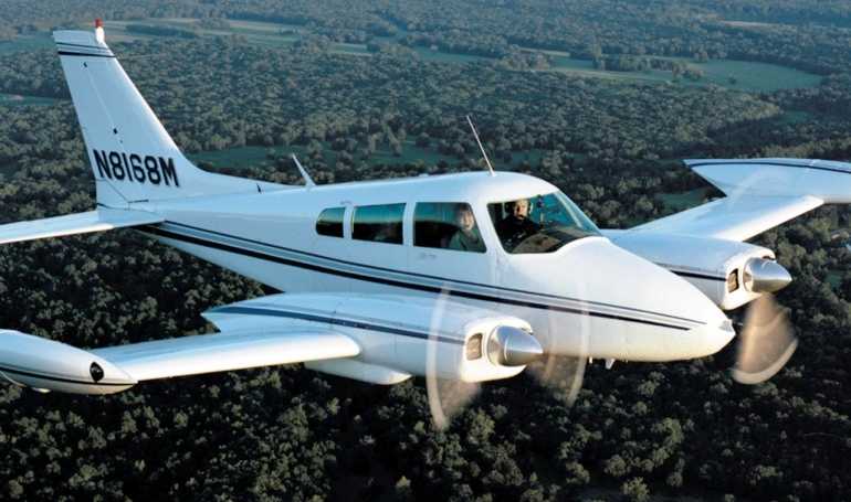 AVIONES COLOMBIA 310 CESSNA 310 CESSNA L-27 CESSNA T310 CESSNA U-3 COLEMILL Bearcat COLEMILL Executive 600 RILEY 65 RILEY Rocket RILEY Super 310 RILEY Turbo-Rocket RILEY Turbostream C310 aircraft photograph