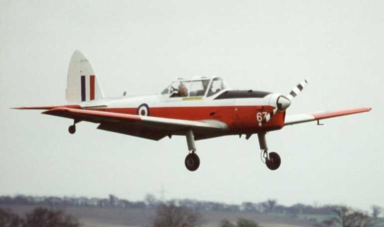 LEGER Super-Chipmunk SUPER-CHIPMUNK Super-Chipmunk CHIP aircraft photograph