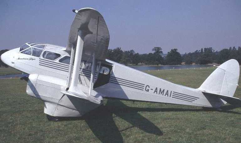 DE HAVILLAND DH-89 Dragon Rapide DH89 aircraft photograph