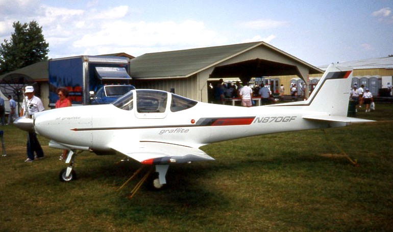 LUNDY Graflite GRAF aircraft photograph