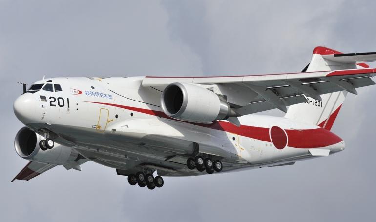KAWASAKI XC-2 KAWASAKI C-2 KAWASAKI RC-2 KC2 aircraft photograph