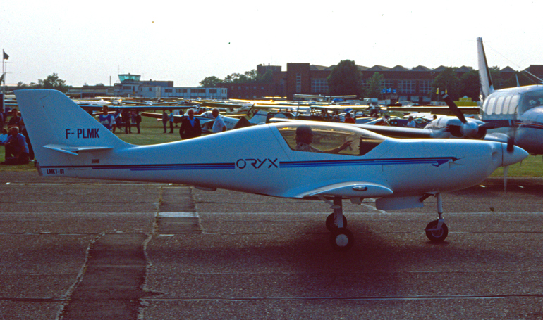 CATA LMK-1 Oryx LMK1 aircraft photograph