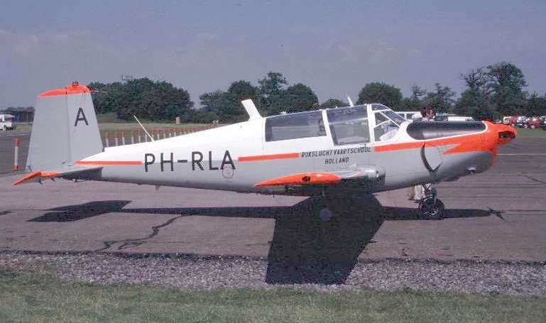 DE SCHELDE 91 Safir DE SCHELDE Sk50 Safir SAAB 91 Safir SAAB Sk50 Safir SB91 aircraft photograph