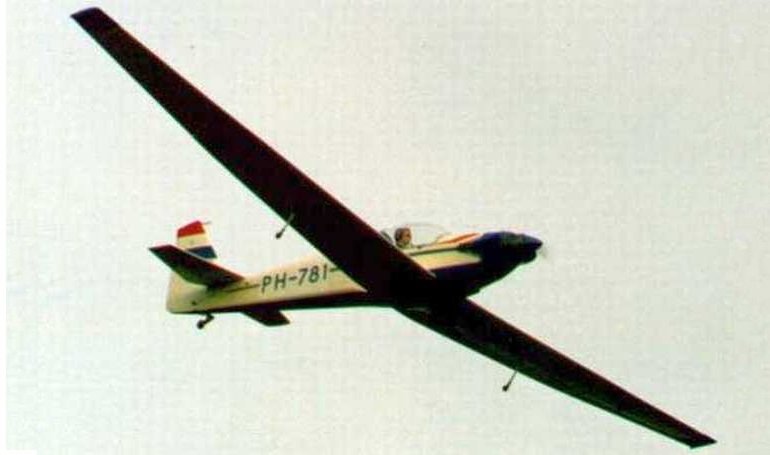 SPORTAVIA-PUTZER SFS-31 Milan SF31 aircraft photograph